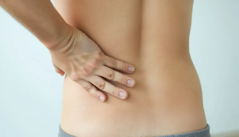 Inflammation du fascia thoraco-lombaire : symptômes, causes et prise en charge